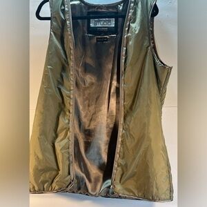 PELLA STUDIOS BY WILSON VEST SIZE LARGE